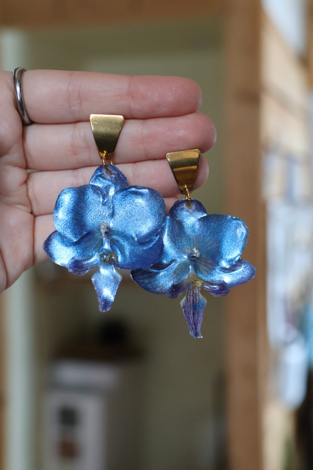 Blue chrome orchid earrings SYLLIA