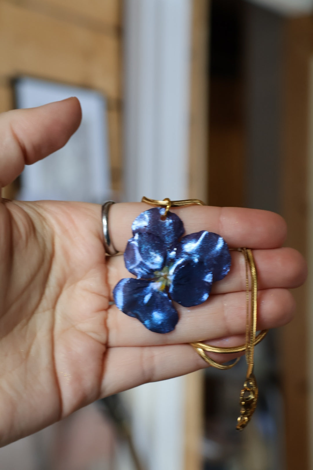 Blue chrome pansy necklace SYLLIA