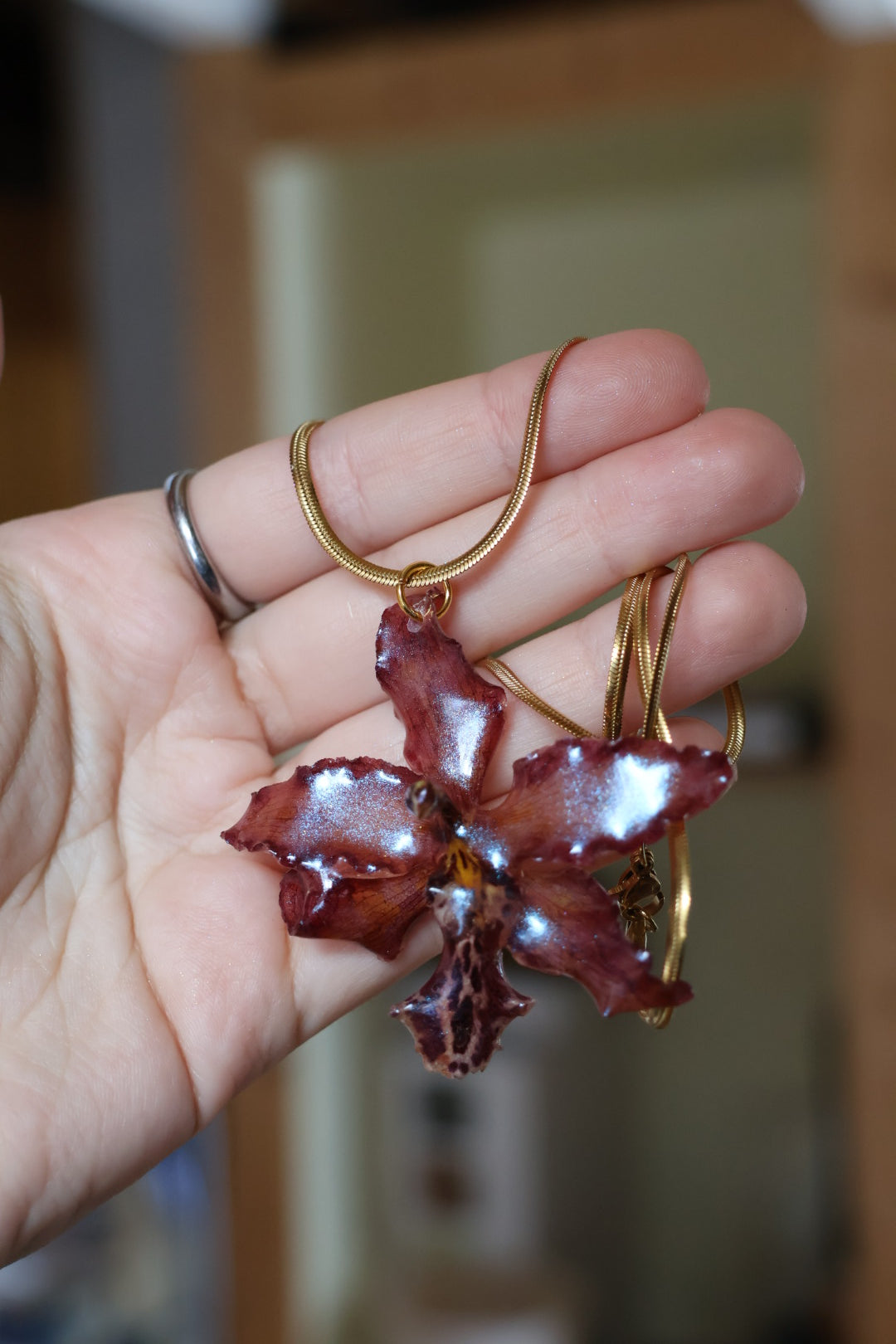Galaxy chrome orchid necklace SYLLIA