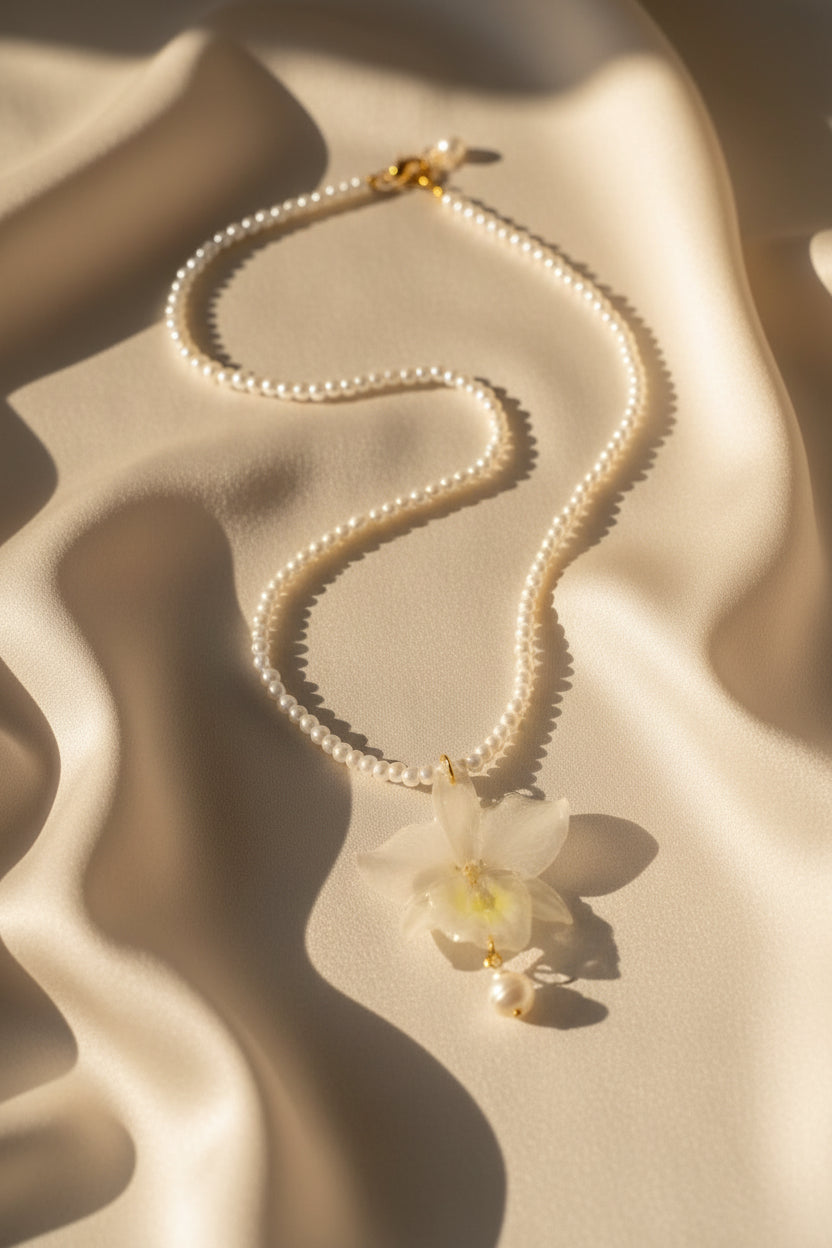 Large white orchid pearl necklace SYLLIA