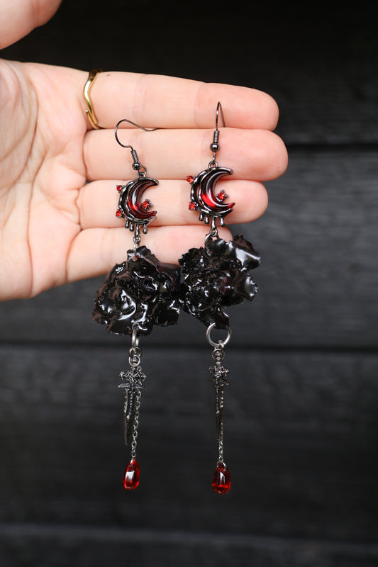Vampire black carnations earrings SYLLIA