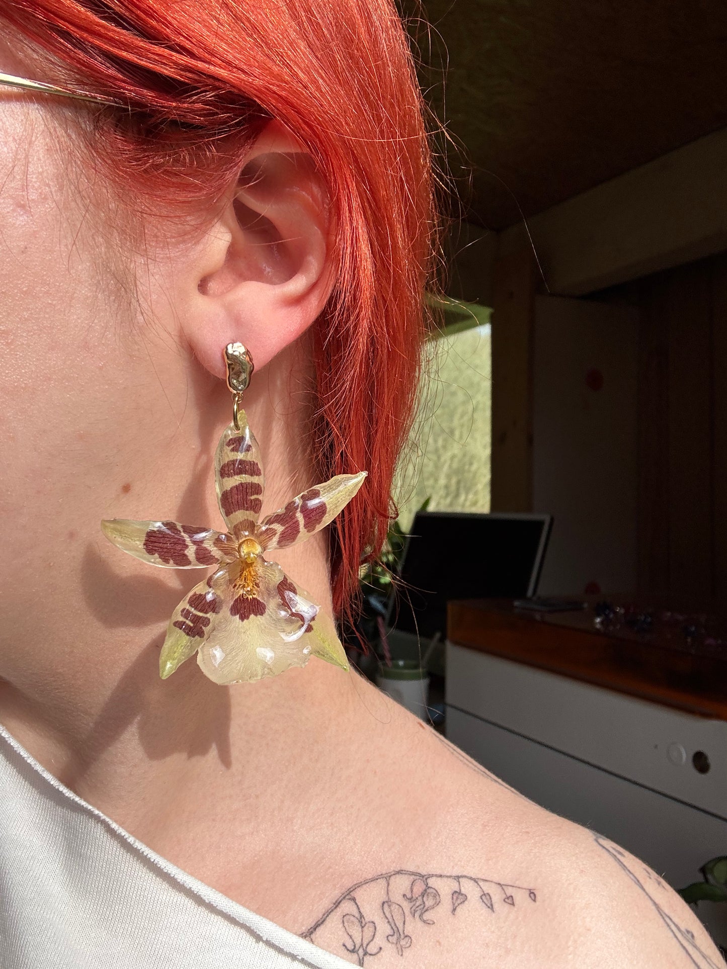 Dotted aliceara orchid earrings SYLLIA