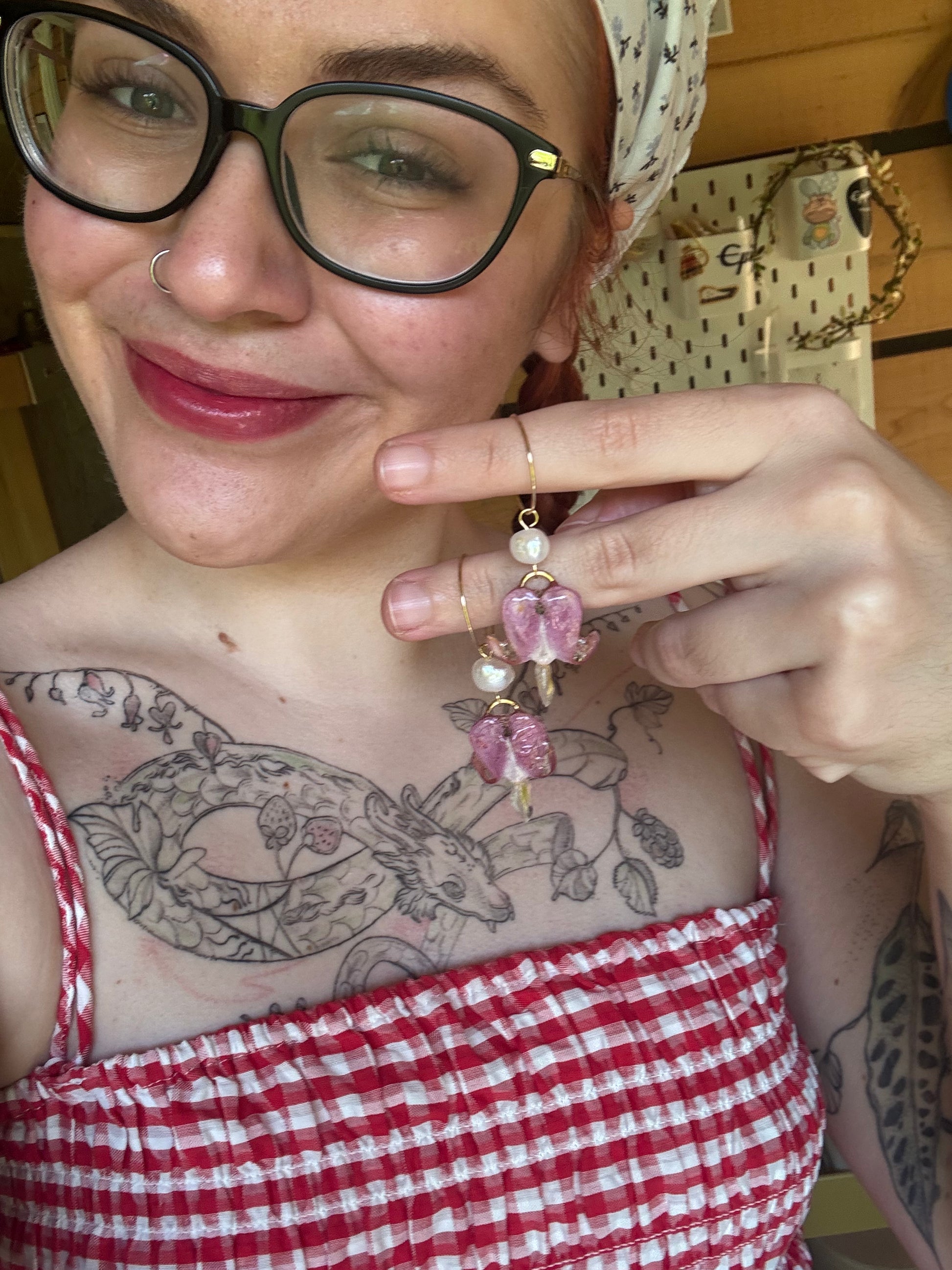 Pearl bleeding hearts earrings SYLLIA