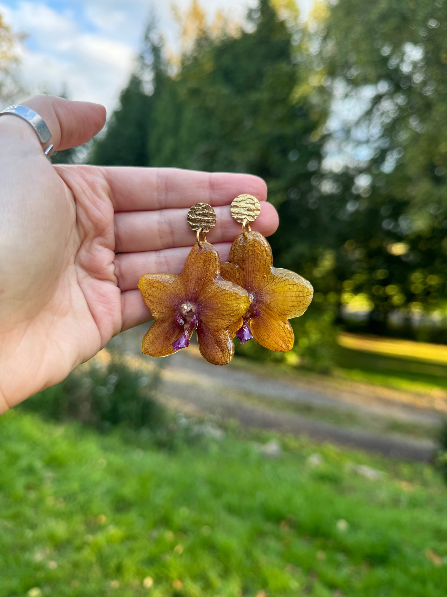 Real Orange Orchid Earrings – Handmade Botanical Jewelry, Nature-Inspired Flower Earrings