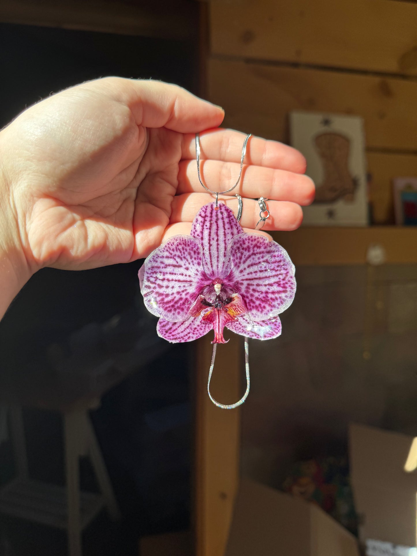 Statement purple orchid necklace SYLLIA
