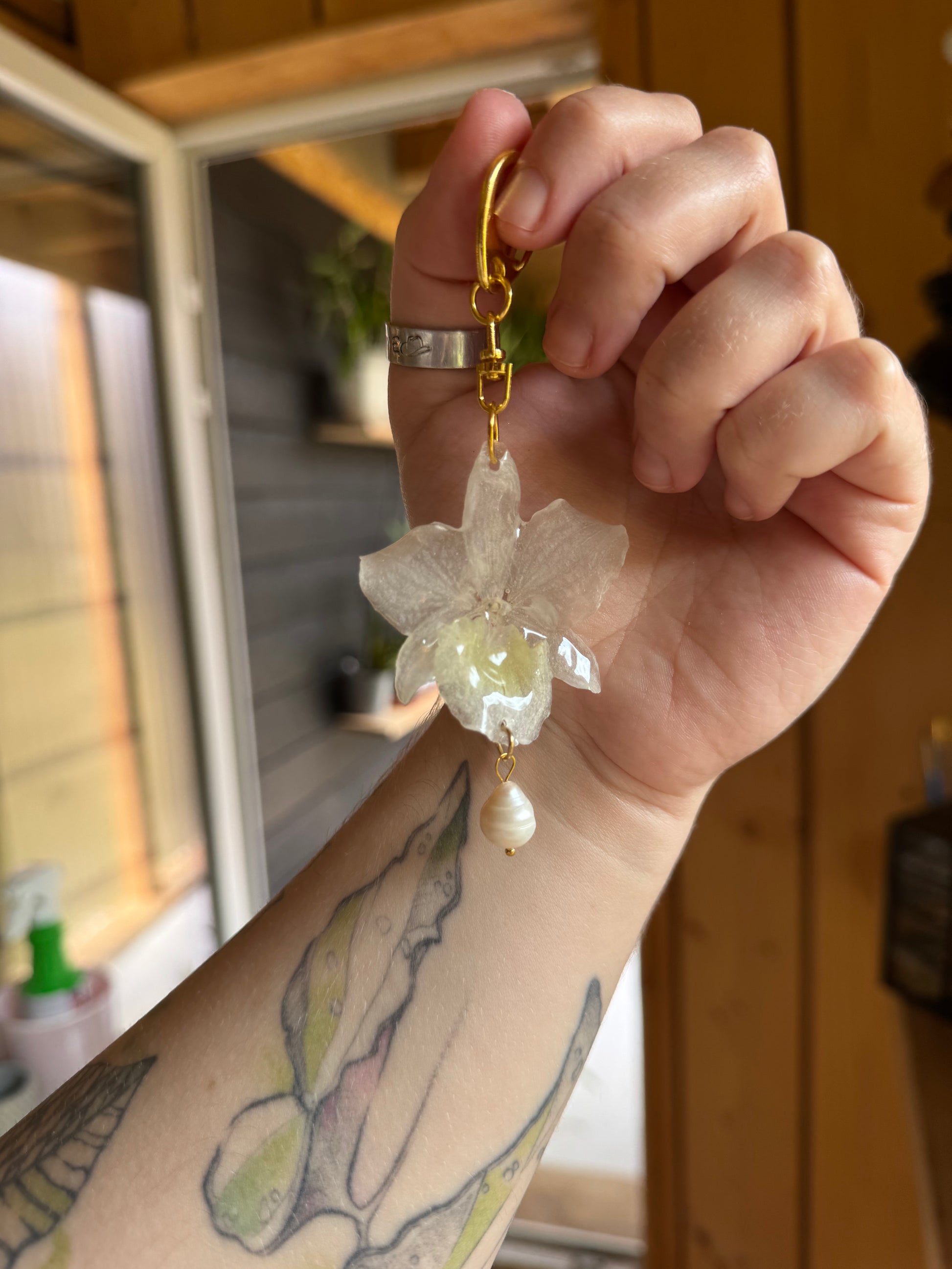 White orchid bag charm SYLLIA