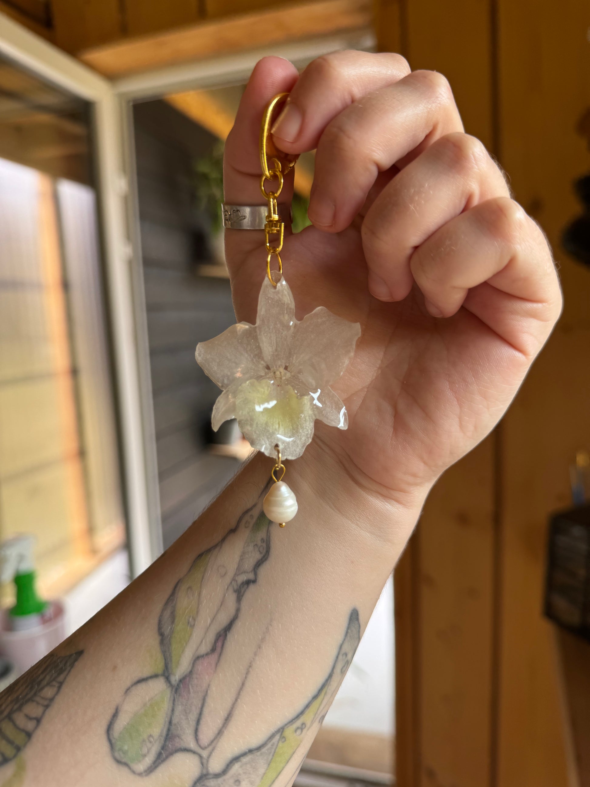 White orchid bag charm SYLLIA